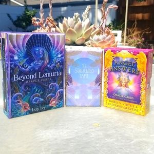 Oracle and Tarot cards like brand new
